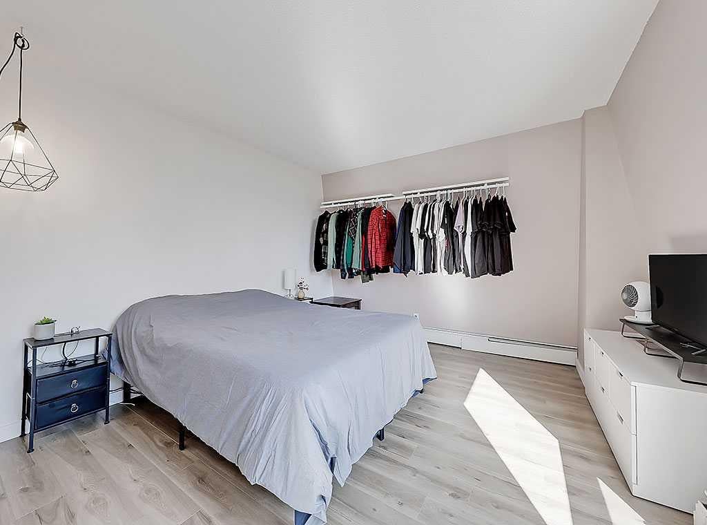 332 Cedar - Thumbnail 7