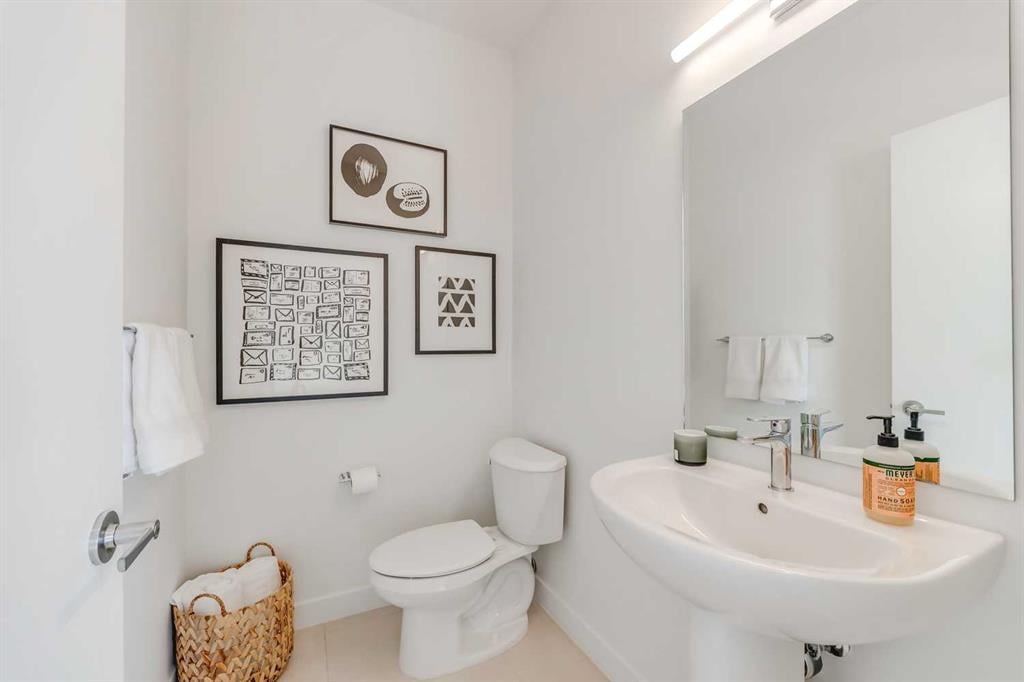 857 Belmont - Thumbnail 4