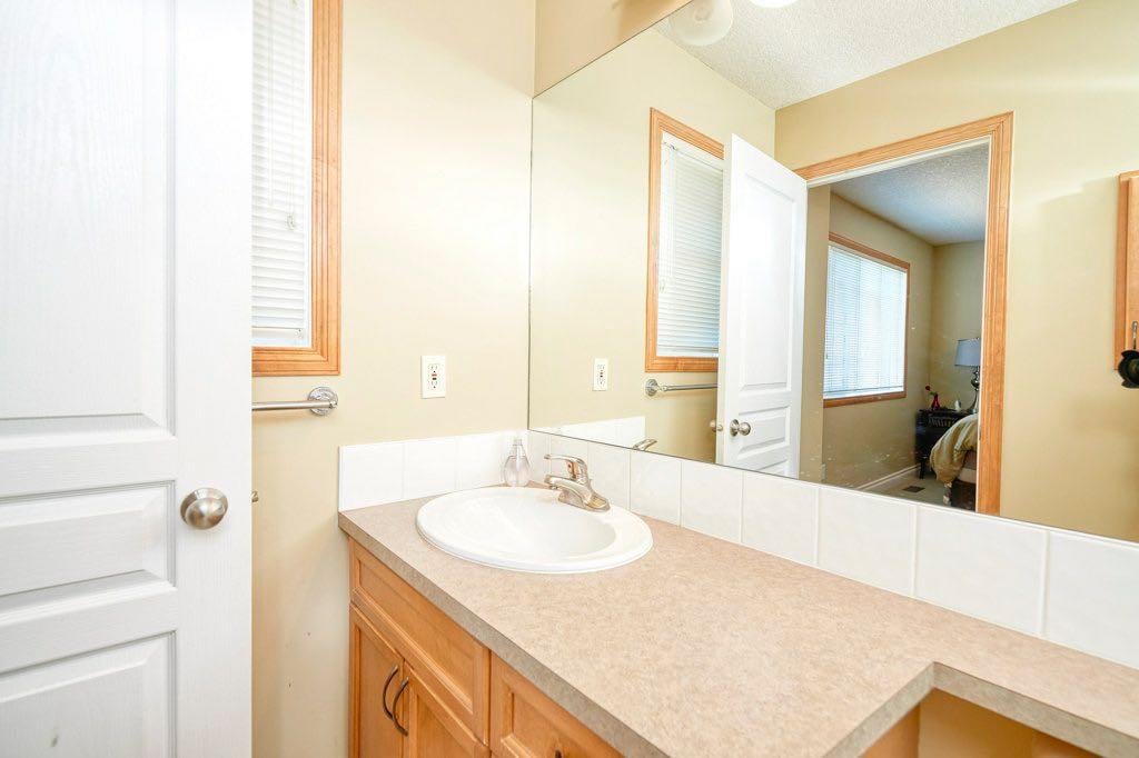 24 Cougar Ridge - Thumbnail 8