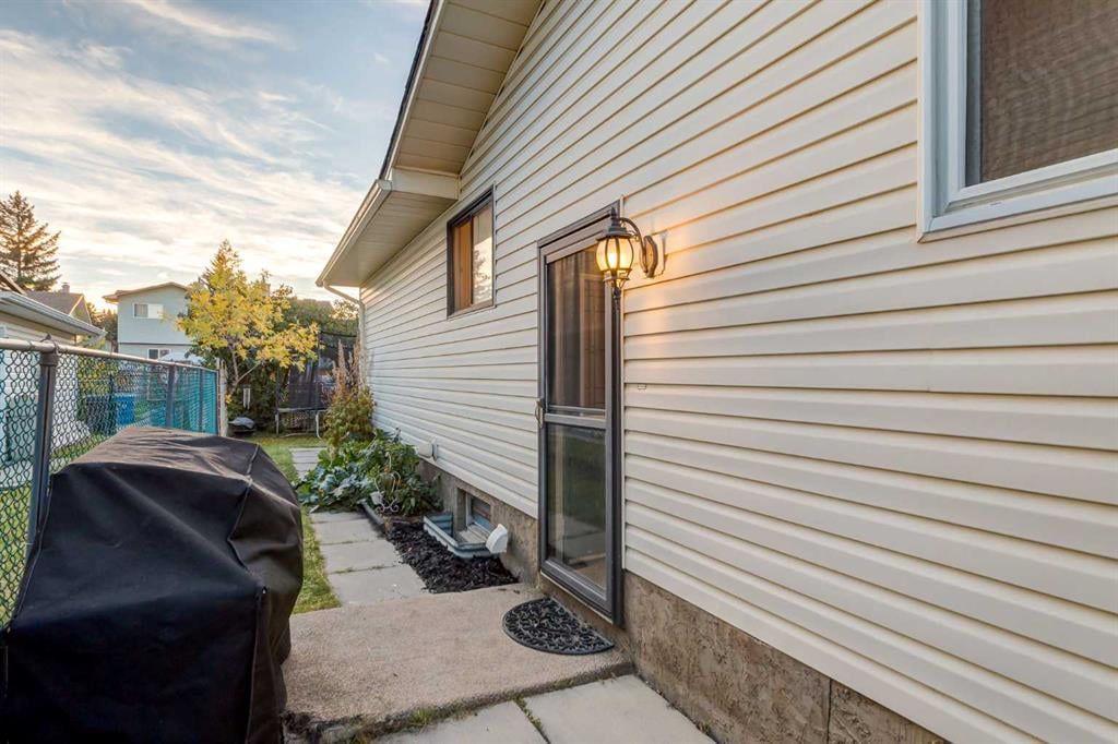 11011 Oakfield - Thumbnail 8