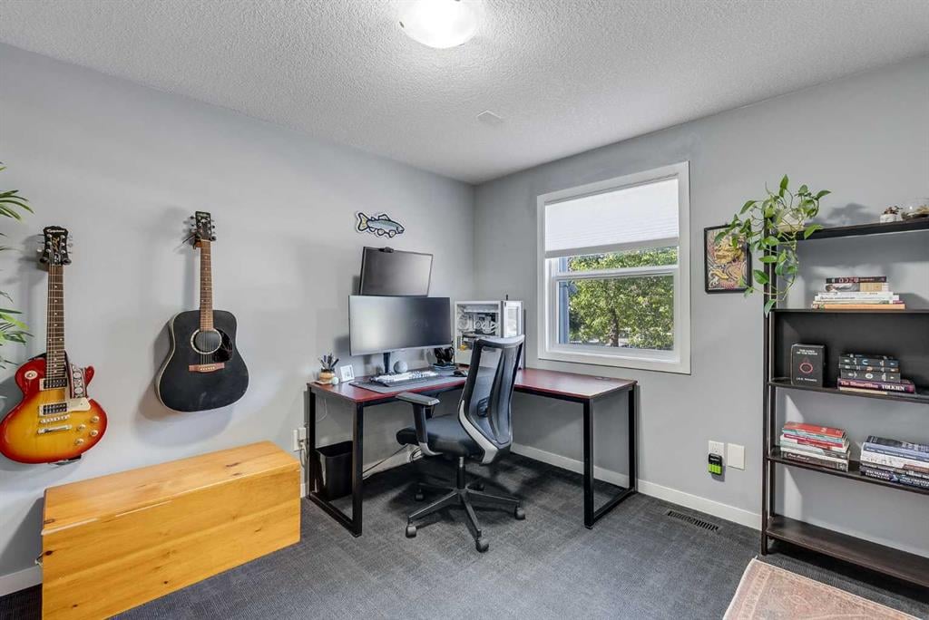 330 Canterbury - Thumbnail 5