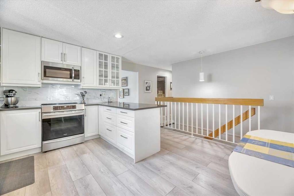 488 Strathcona - Thumbnail 7