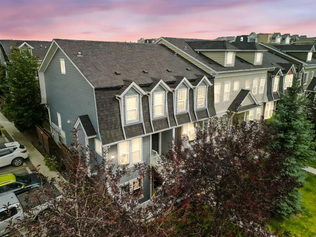 224 Auburn Bay - Thumbnail 1