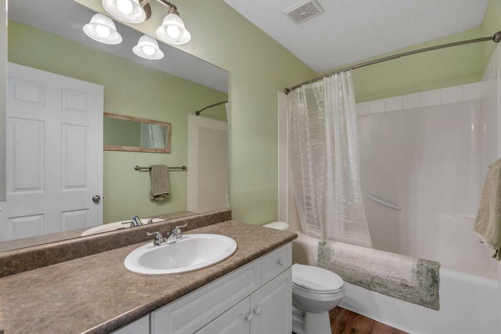 117 Mckenzie Towne - Thumbnail 2