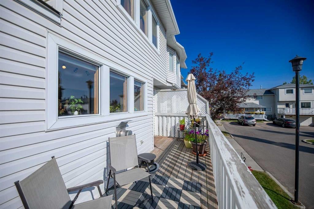 651 Killarney Glen - Thumbnail 3