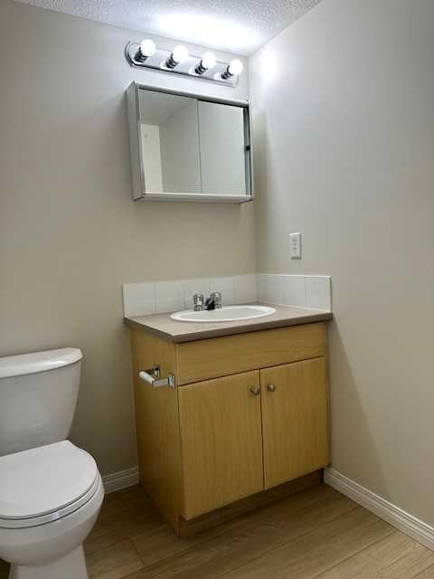 9604 Manning - Thumbnail 5