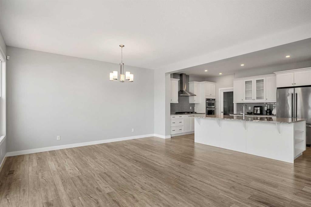 212 Magnolia - Thumbnail 3