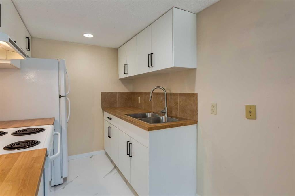 200 Brookpark - Thumbnail 6