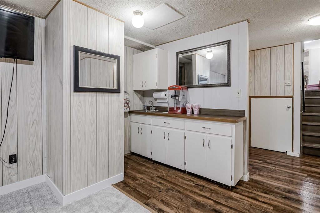 10520 Mapleridge - Thumbnail 3