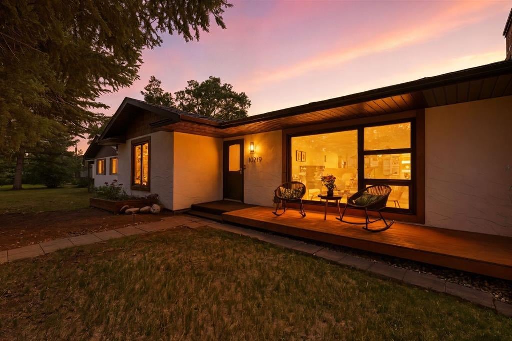 10219 Maple Brook - Thumbnail 1