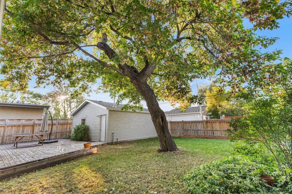 860 Archwood - Thumbnail 4