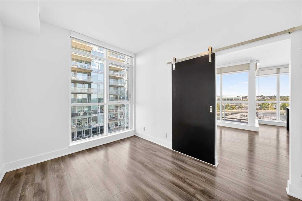 550 Riverfront - Thumbnail 8