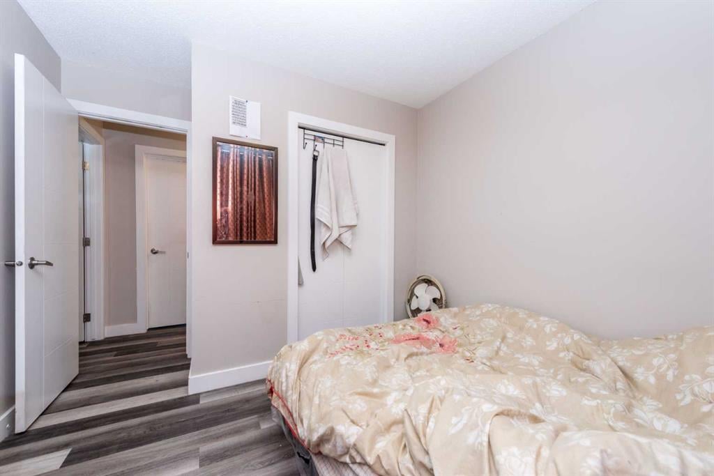 207 Whitaker - Thumbnail 2
