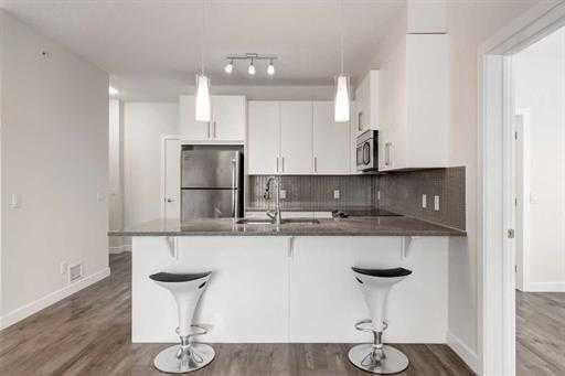 12 Sage Hill - Thumbnail 1