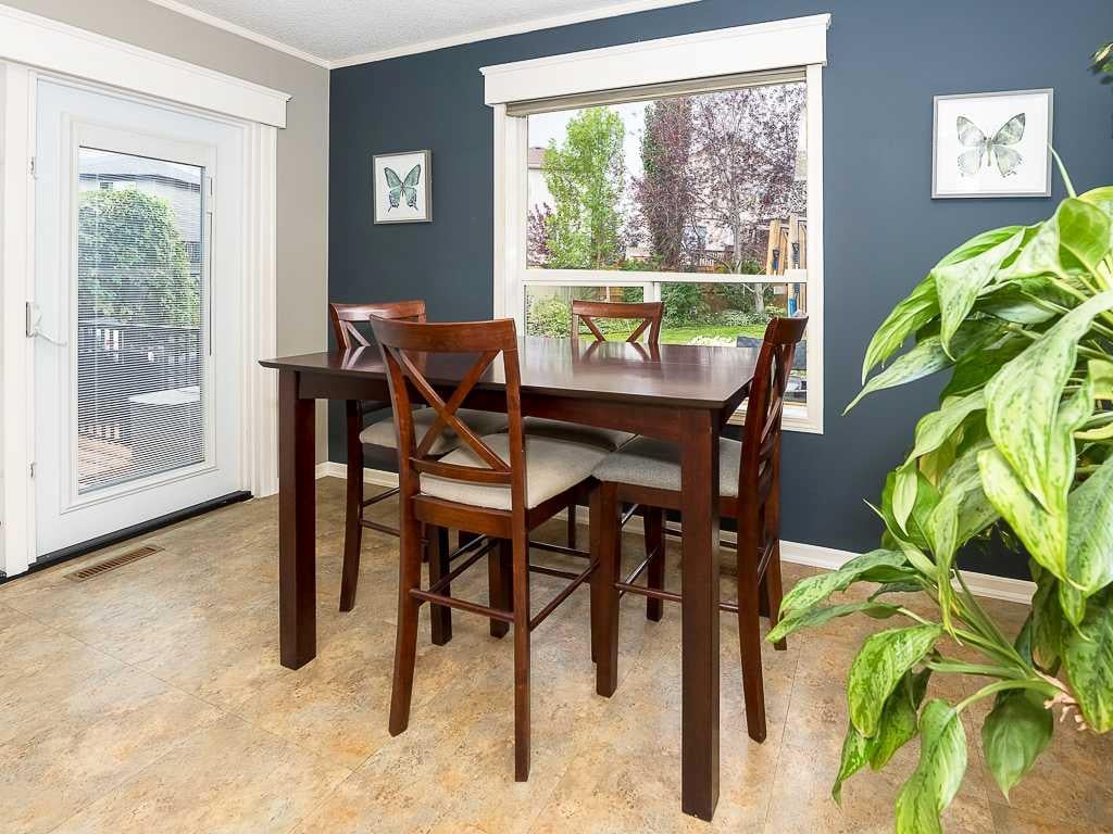 323 Bridlewood - Thumbnail 3
