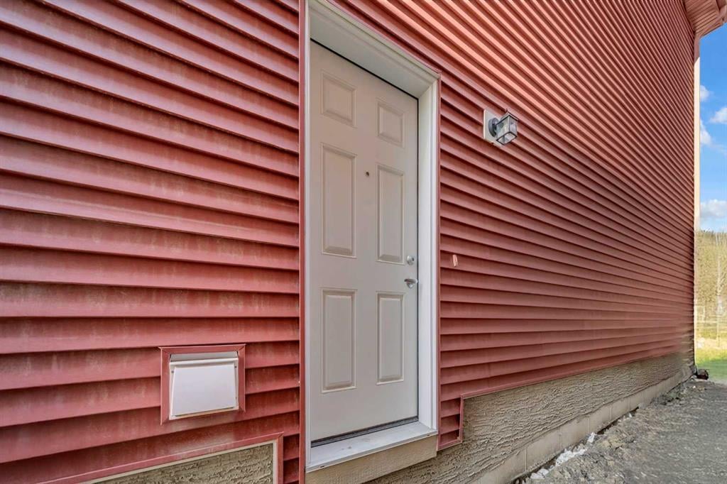 154 Silver Spruce - Thumbnail 2