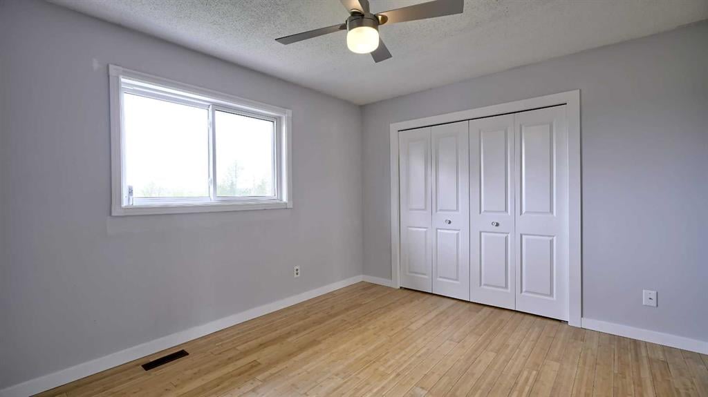 124 Riverbrook - Thumbnail 2