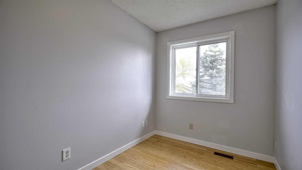 124 Riverbrook - Thumbnail 7