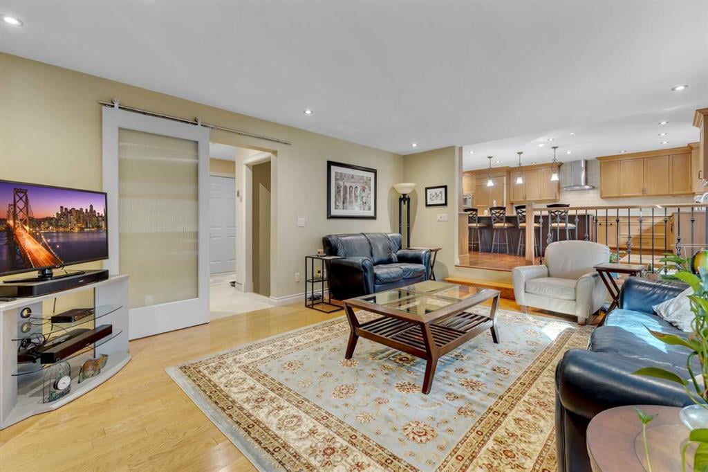 395 Silvergrove - Thumbnail 5