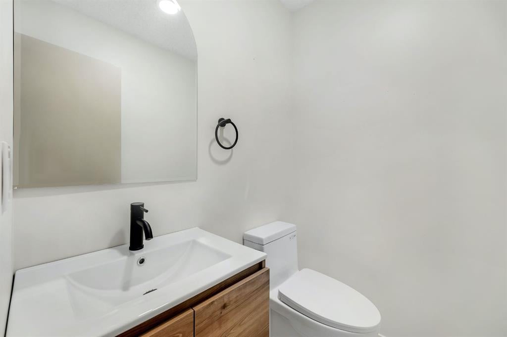 212 Midlawn - Thumbnail 8