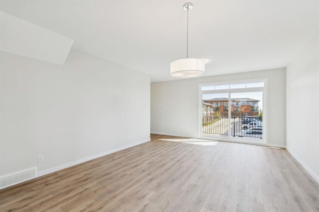 400 Belmont - Thumbnail 6