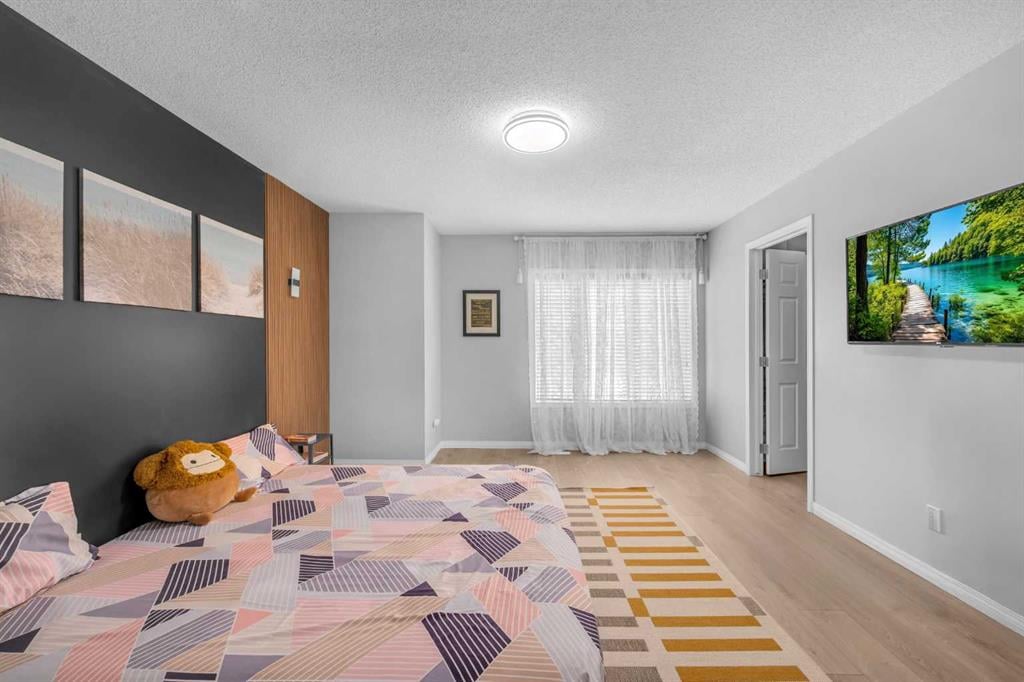 233 Saddlecrest - Thumbnail 7