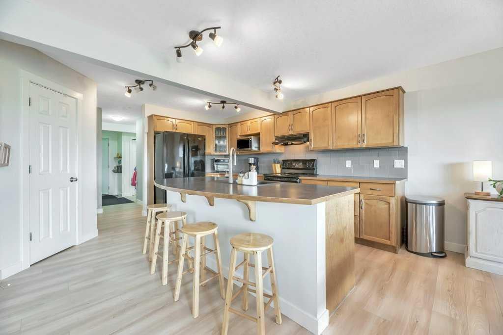 53 Bridlecrest - Thumbnail 7