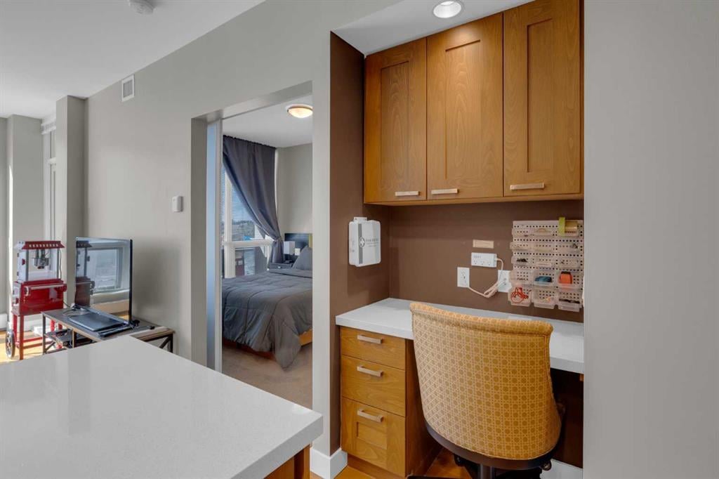 222 Riverfront - Thumbnail 6