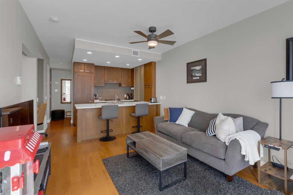 222 Riverfront - Thumbnail 8