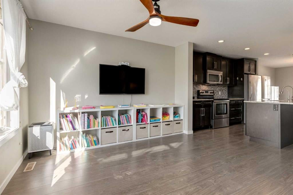 905 Evansridge - Thumbnail 5