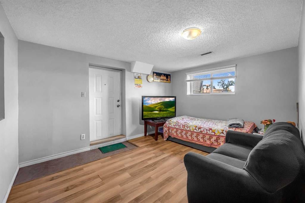 1019 Falworth - Thumbnail 8