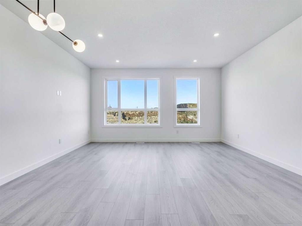 231 Sage Hill - Thumbnail 5