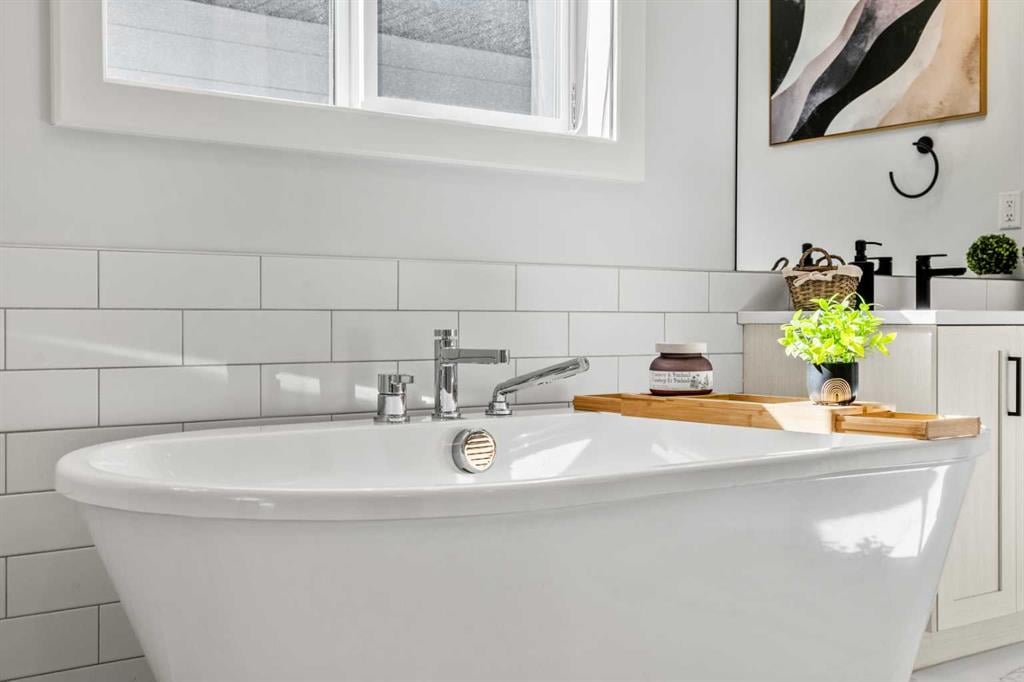 51 Creekstone - Thumbnail 2