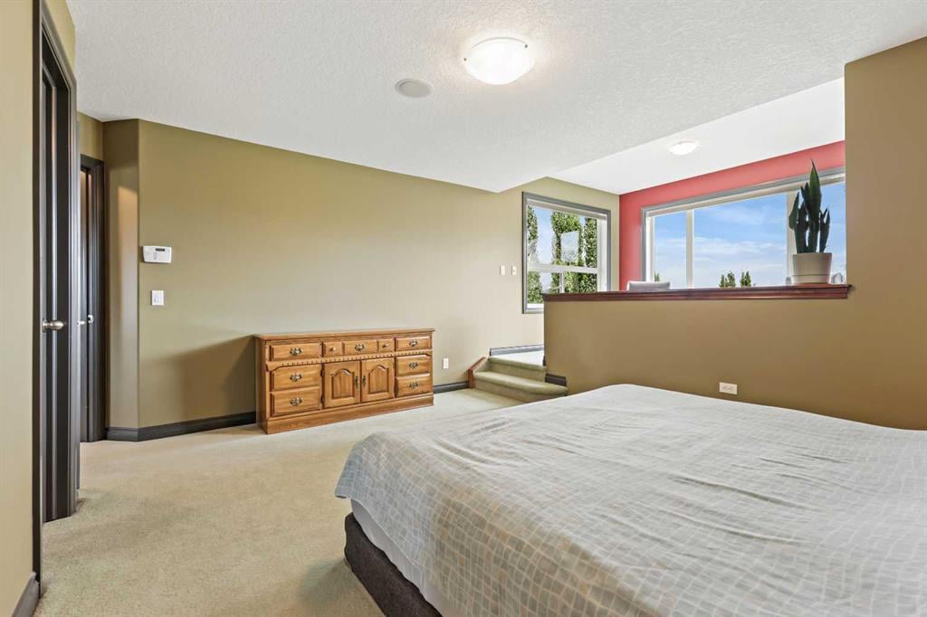 66 Crestbrook - Thumbnail 3