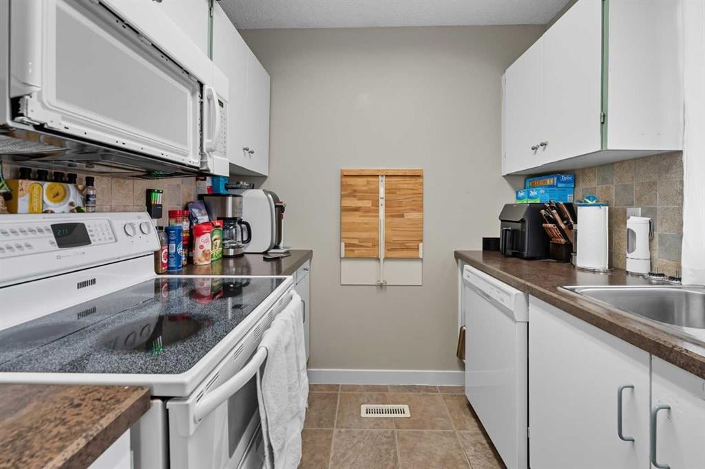 829 Coach Bluff - Thumbnail 6