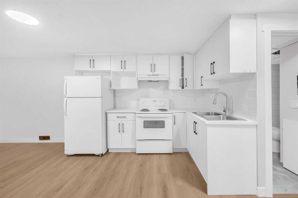 325 Woodvale - Thumbnail 3