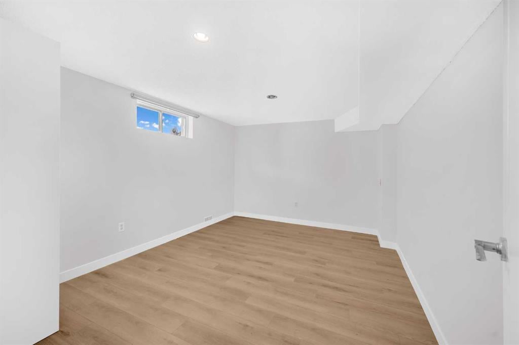 325 Woodvale - Thumbnail 4