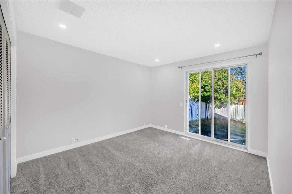 325 Woodvale - Thumbnail 5