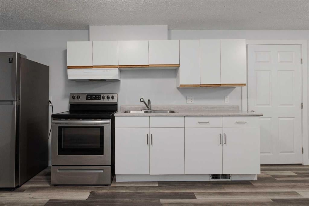 101 Fraser - Thumbnail 4