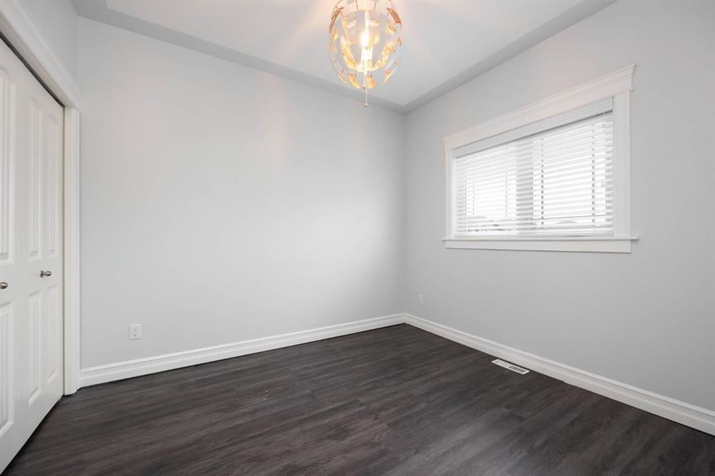 104 Collicott - Thumbnail 3