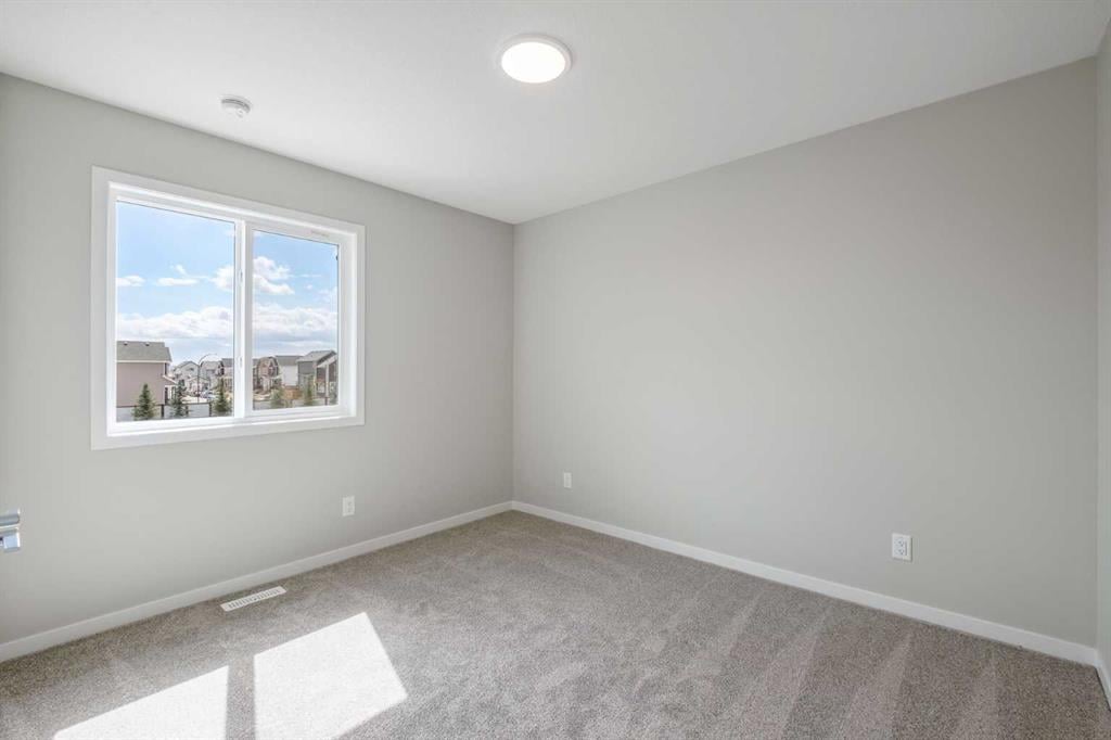 324 Magnolia - Thumbnail 5