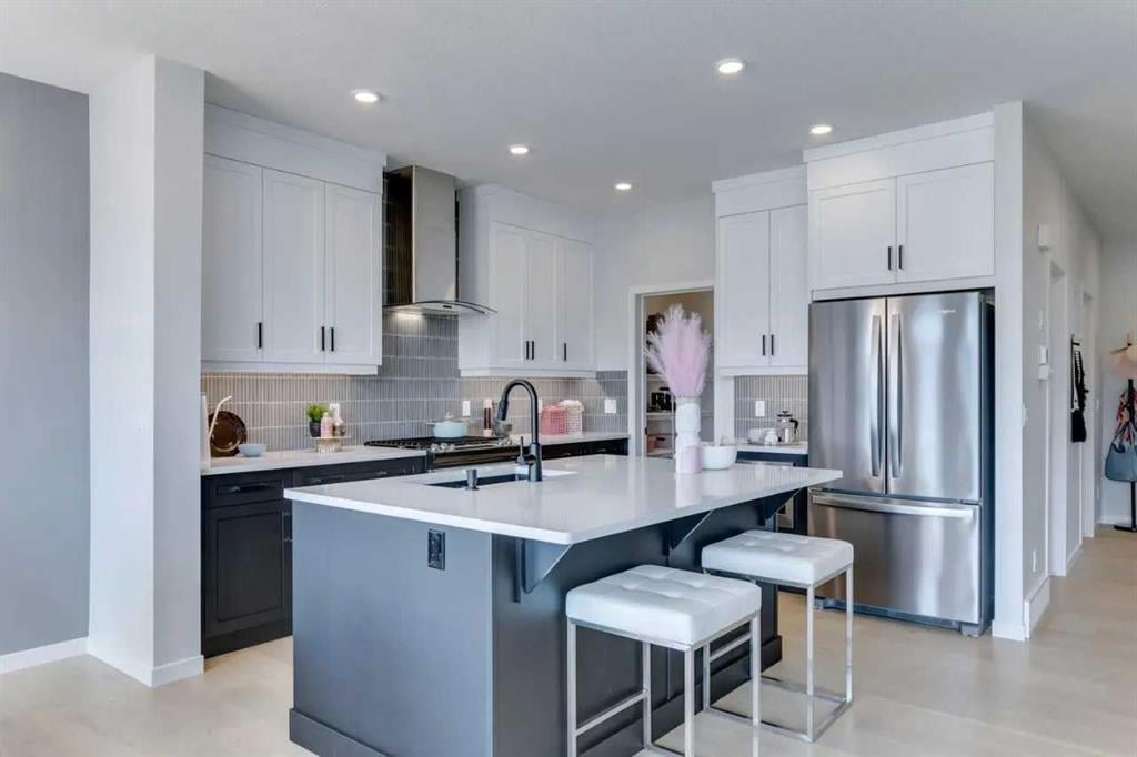 536 Belmont - Thumbnail 3