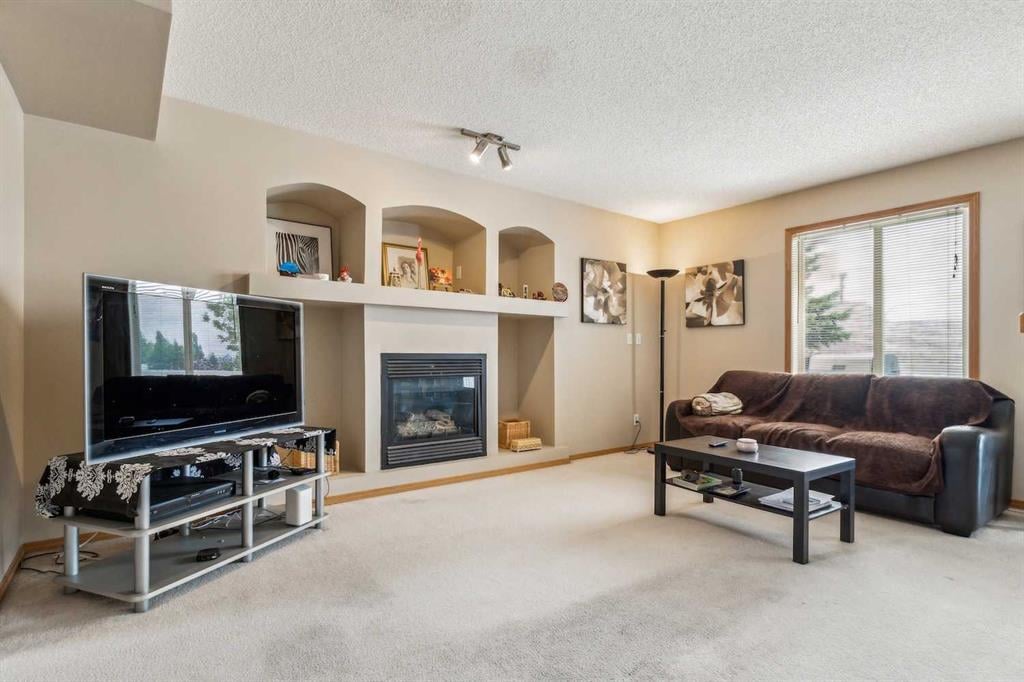 1210 Harvest Hills - Thumbnail 5