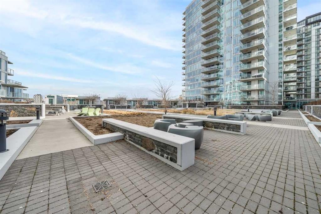 519 Riverfront - Thumbnail 4