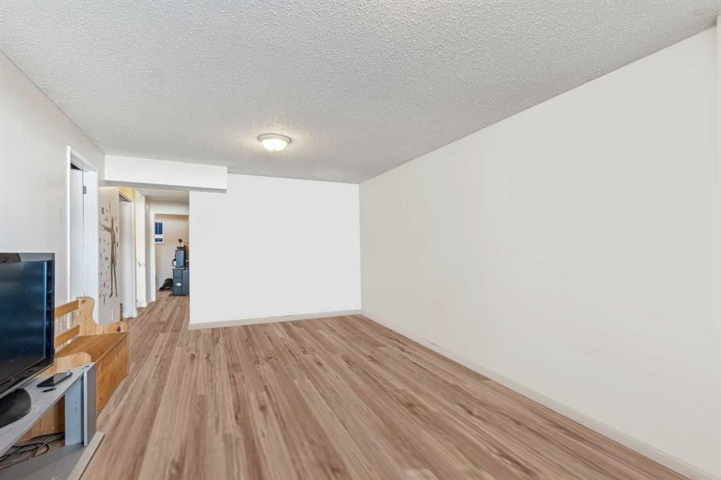 7216 Silvermead - Thumbnail 8
