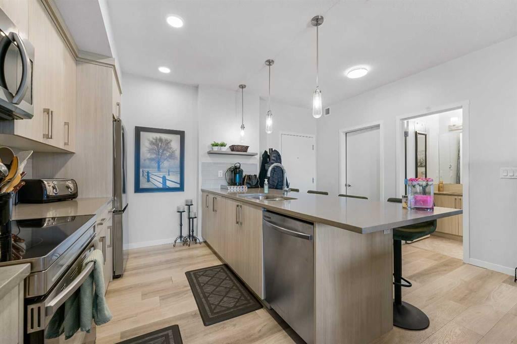 220 Seton - Thumbnail 4