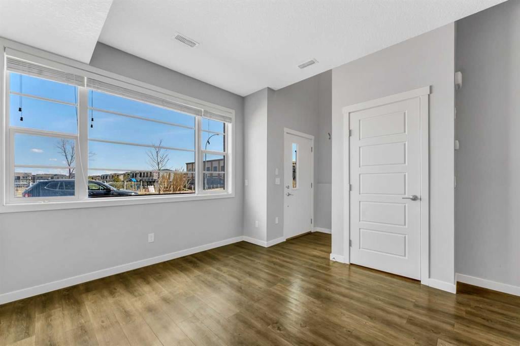 8429 Saddlebrook - Thumbnail 5
