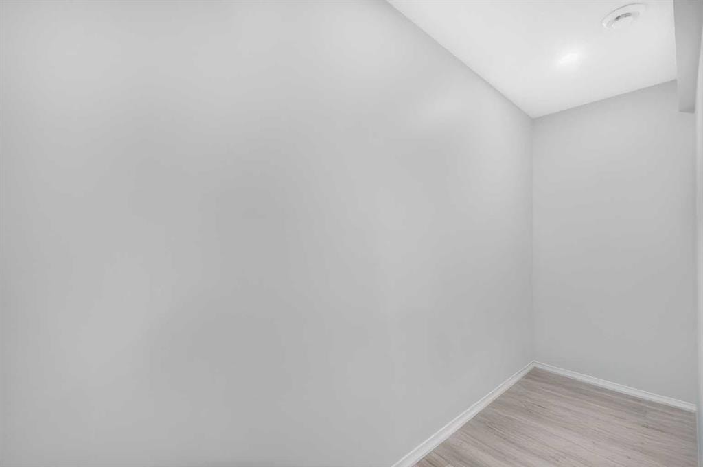 369 Martinwood - Thumbnail 3