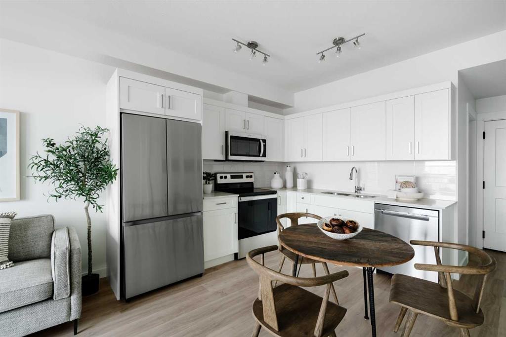 430 Sage Hill - Thumbnail 3