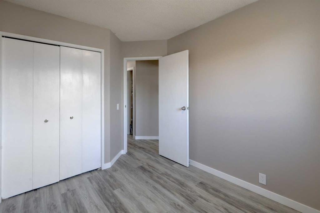 112 Martin Crossing - Thumbnail 3